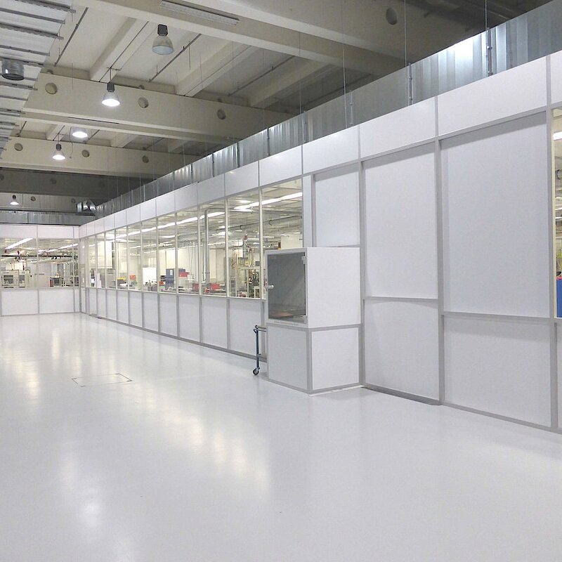 Cleanroom for electronic components, ISO 8